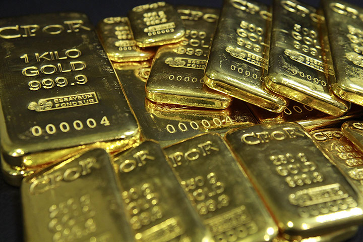 Week in Business: Gold priced at $1,600 (£995) an ounce for first time