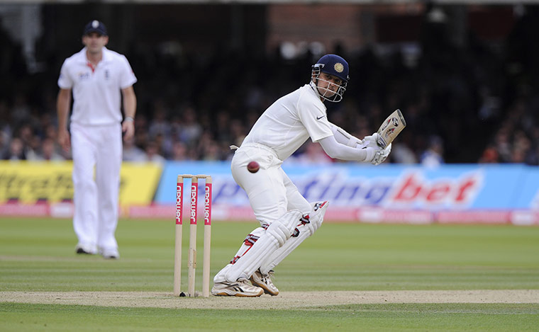 Eng v India Day 2 Test 1: Dravid edges Broad through the slips