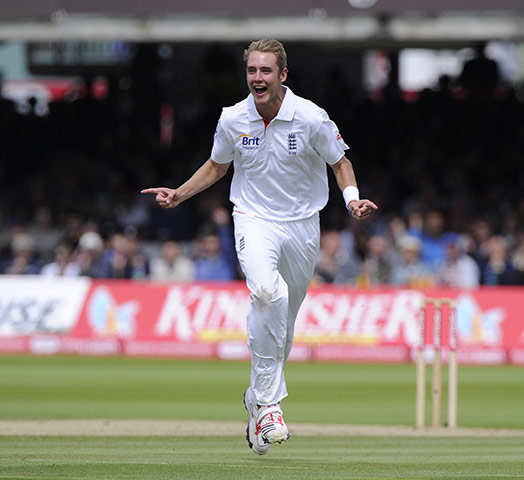 Eng v India Day 2 Test 1: Stuart Broad celebrates getting the wicket of Tendulkar