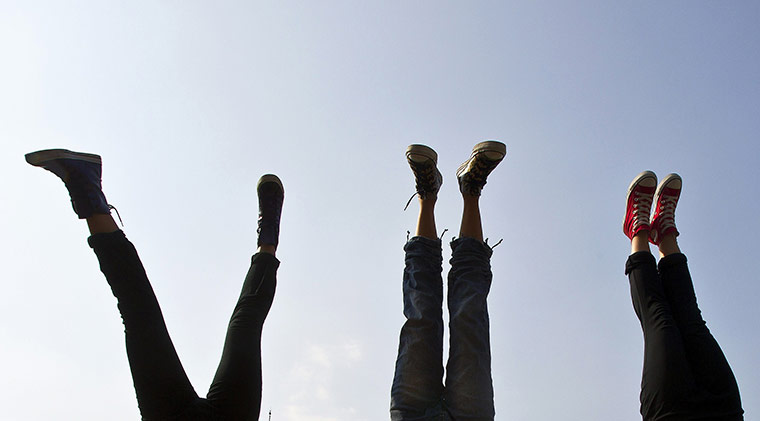 24 hours: a mass handstand event organized by Taiwan artist Huang Ming-cheng