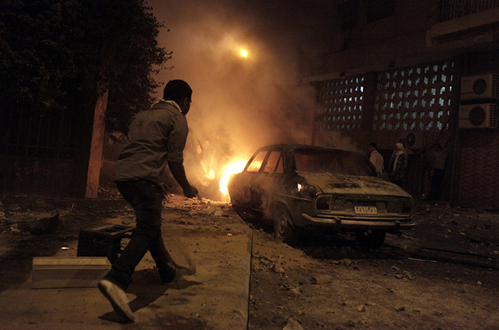 24 hours: clashes in cairo