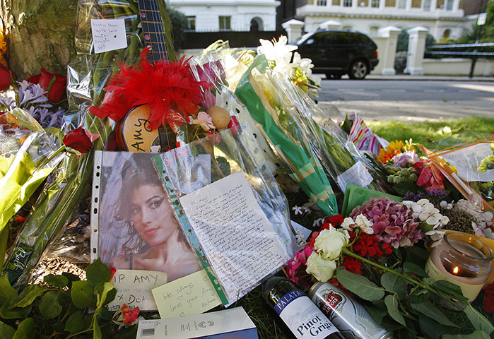 Amy Winehouse tributes: Floral tributes