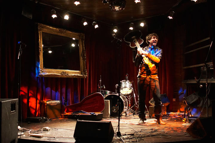 musician Nikki Murray