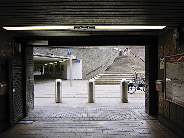 Eyes of the Street: bollards