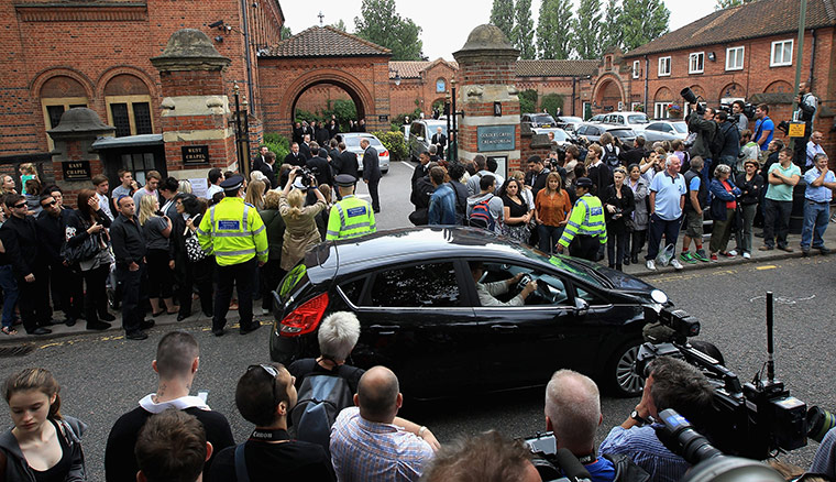 Amy Winehouse funeral: Family And Friends Of Amy Winehouse Attend Golders Green Crematorium