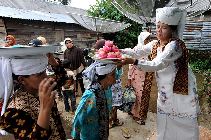 Aqikah ceremony, Sumatra: A traditional Minangkabau ceremony