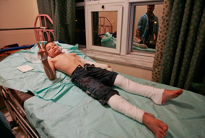 Misrata hospital: Wounded teenager at Hikma Hospital 