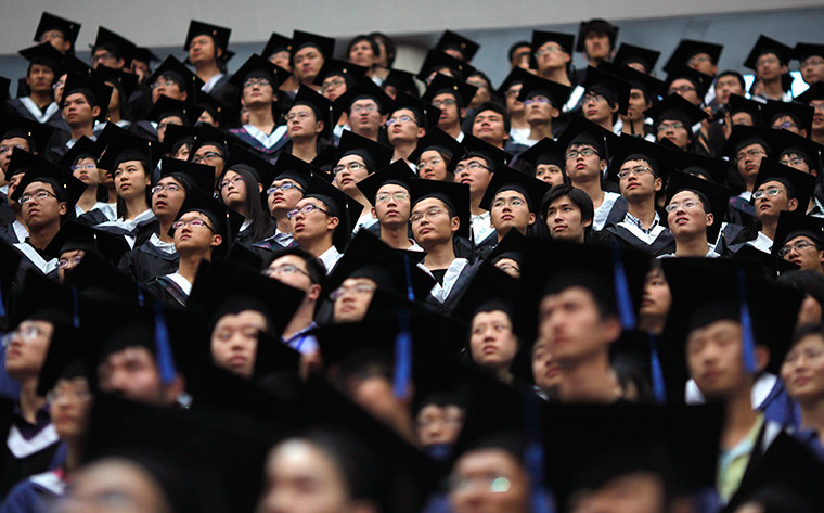 24 hours in pictures: Students attend their college graduation, Shanghai's Fudan University