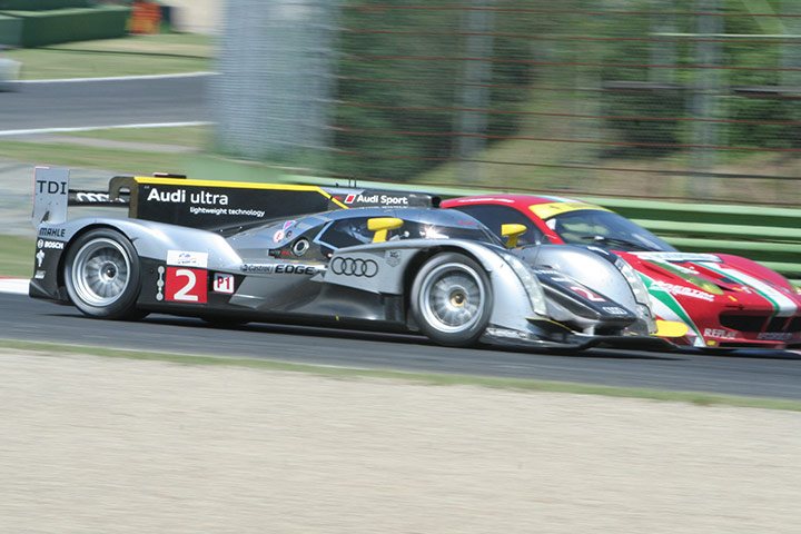Imola Le Mans Series: Passing move as Audi's No2 goes through at Tosa Le Mans Series