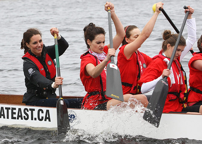 Dragon boat race: Dragon boat race with the Duchess of Cambridge 