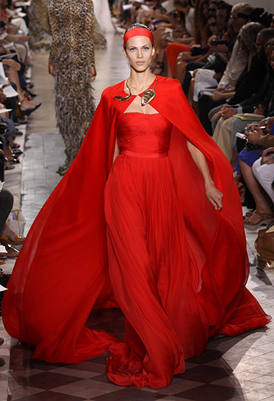 Giambattista Valli: Giambattista Valli Haute Couture 2011/2012 collection Paris