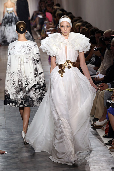 Paris Haute Couture: Giambattista Valli Haute Couture 2011/2012 collection Paris