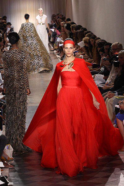 Paris Haute Couture: Giambattista Valli Haute Couture 2011/2012 collection Paris