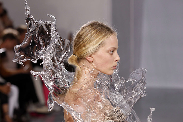 Paris Haute Couture: Iris Van Herpen Haute Couture 2011/2012 collection Paris