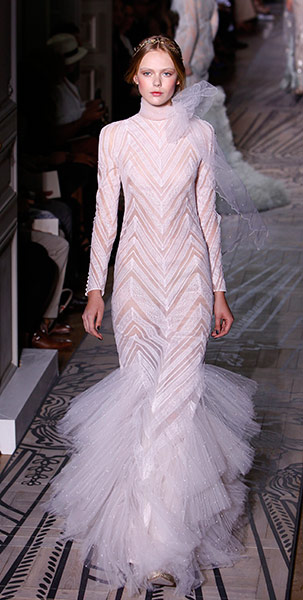 Paris Haute Couture: Valentino Haute Couture 2011/2012 collection Paris