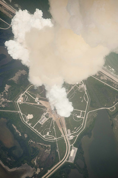 Shuttle Final Launch: The exhaust plume from Space Shuttle Atlantis 