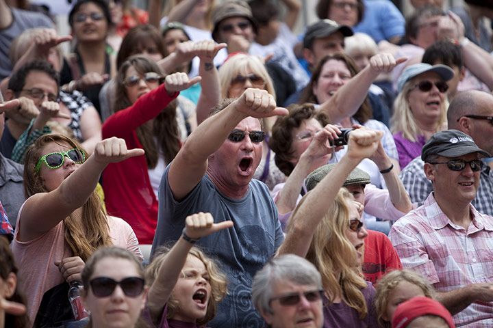 Gladiator games : Londoners bay for blood