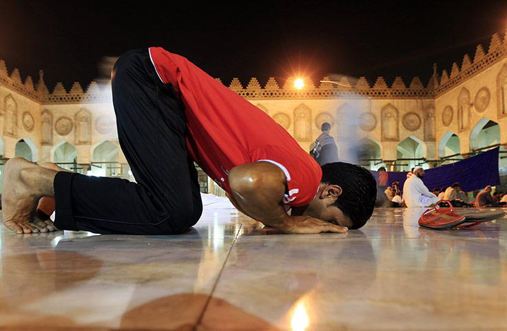 Ramadan: evening prayer to mark the beginning of  Ramadan, in Cairo
