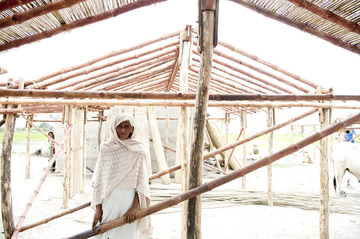 Pakistan: Tearfund aid work one year on from the 2010 flooding
