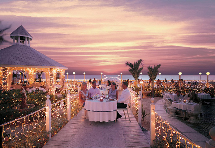 Cayman Islands: Grand Old House