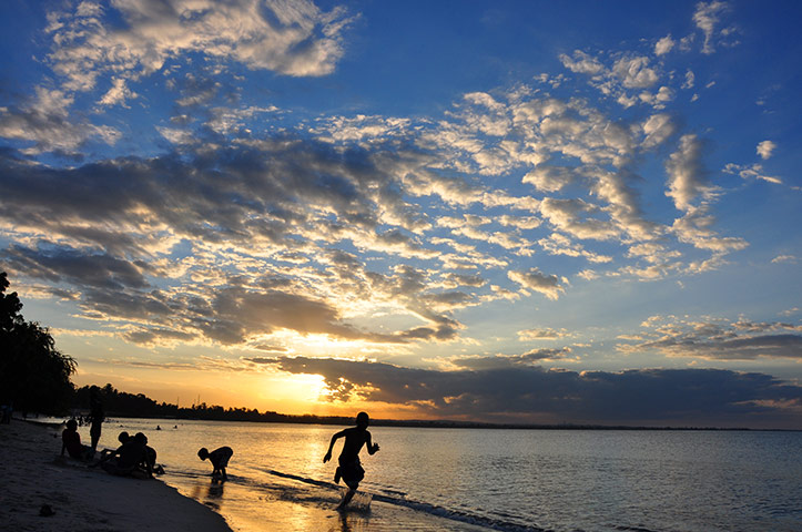 Week in pics: Davis: The beach in Dar es Salaam