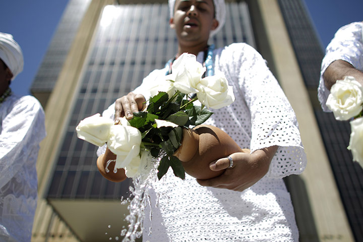 24 hours in pictures: Brasilia, Brazil: Protests against the relaxation of banking rules