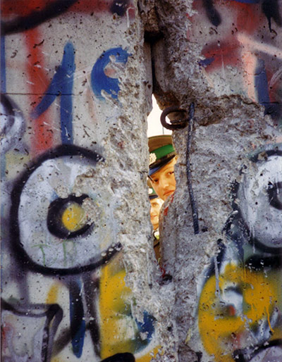 In pictures: Gap: East German guards