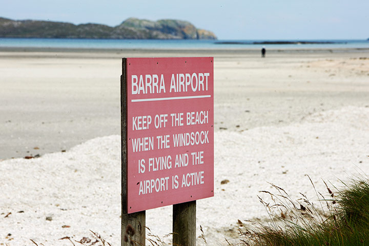 Isle of Barra airport: Airport on a beach on Isle Of Barra, Outer Hebrides