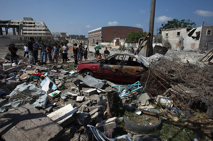 Israeli air strikes: Palestinians survey the bomb damage