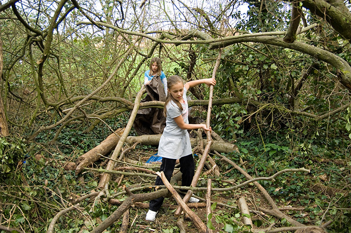 Playday: Den building
