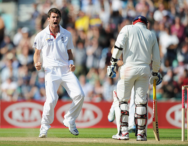 Eng v India Day 3: Sehwag Wicket