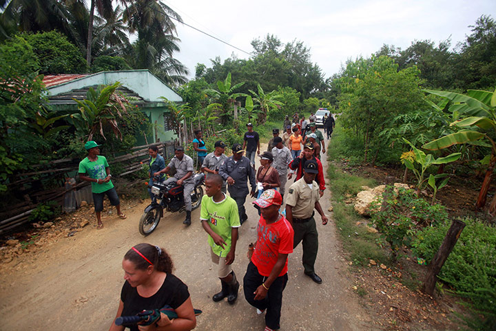 Hurricane Irene: People living at the seashore are evacuated from their homes