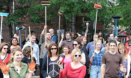 Aftermath of riots in Hackney, London, Britain - 09 Aug 2011