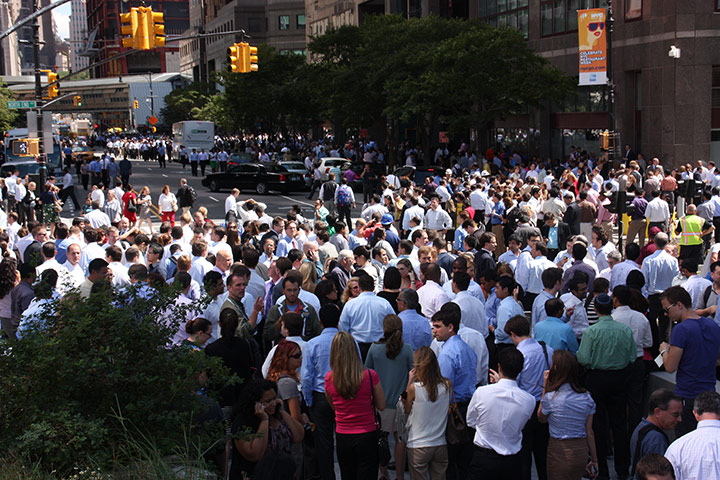 US earthquake: Earthquake evacuation at World Trade Centre