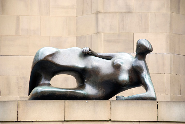 Women sculptures: Reclining Woman: Elbow, by Henry Moore, Leeds
