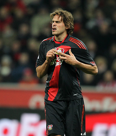 Champions League Draw: Manuel Friedrich grabs the Bayer Leverkusen badge on his shirt