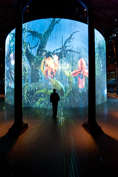 Week in pics: Ron Arad: Mat Collishaw’s Sordid Earth