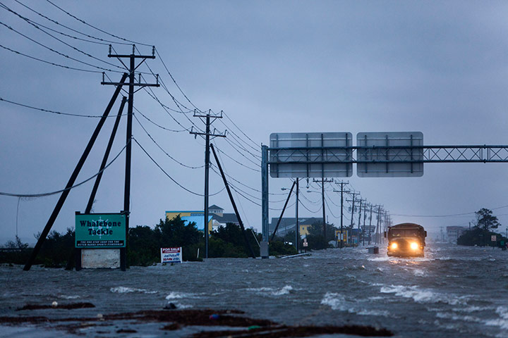 Hurricane Irene: Hurricane Irene Strikes North Carolina