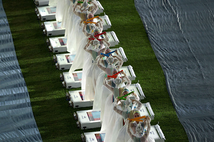 24 hours in pictures: Entertainers perform at the World Athletics Championships Daegu