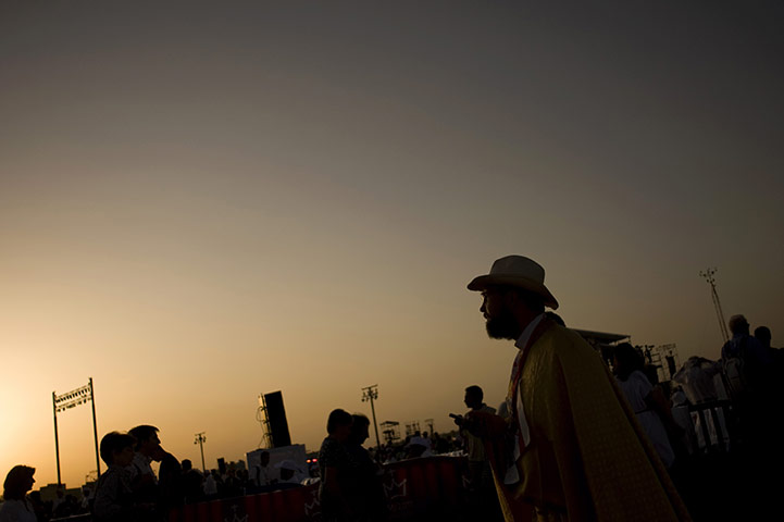 FTA: Jorge Guerrero: Pilgrims gather for a mass celebrated by Pope Benedict XVI