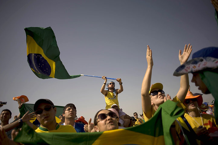 FTA: Jorge Guerrero: Brazilian pilgrims attend a mass at the Cuatro Vientos airbase 