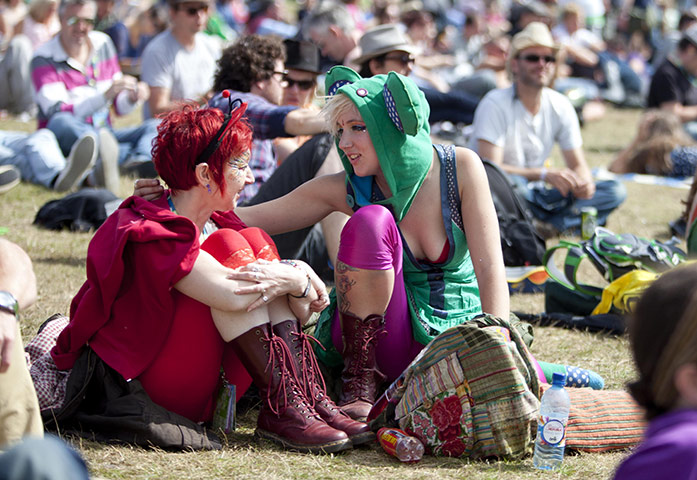 Big Chill Festival 2011: Two women festival goers