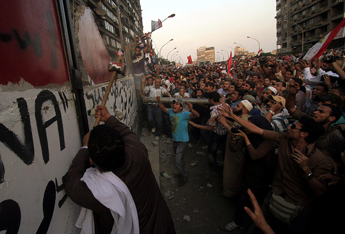 Attack on Israeli Embassy: The Israeli Embassy is attacked in Cairo