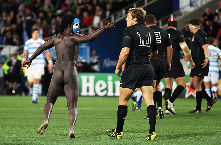 Argentina v England : Jonny Wilkinson is taunted by a streaker
