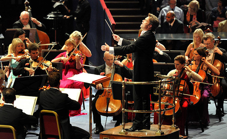 Last night of the Proms: Edward Gardner conducts the BBC Symphony Orchestra 