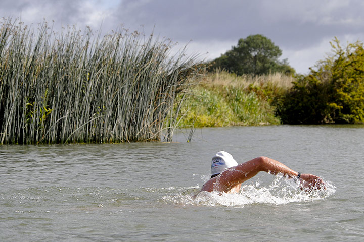 David Walliams Thames : Lechlade, Gloucestershire 