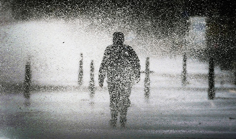 windy britain: Gales and storms in the UK