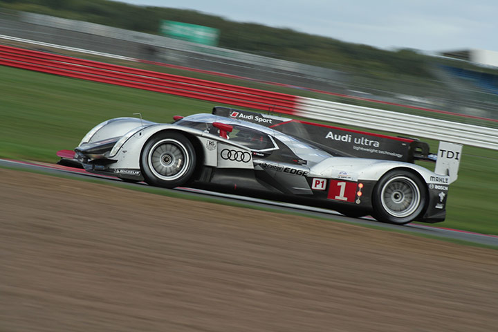 Le Mans at Silverstone: Audi R18 chasing Peugot Silverston Le Mans Series