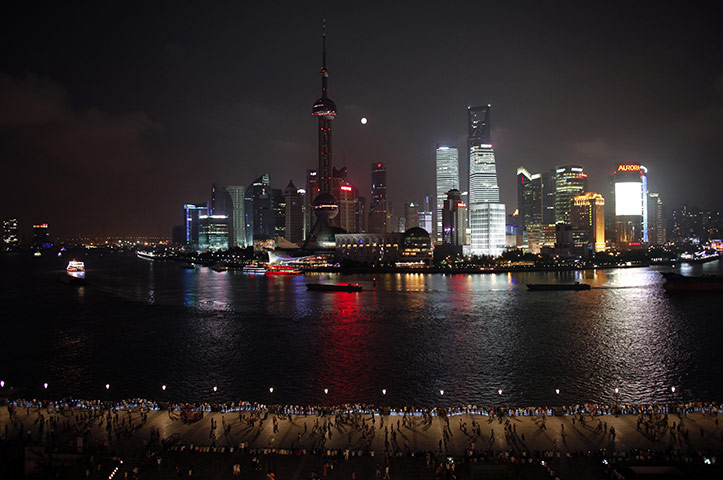 24 hours in pictures: Chinese Moon Festival