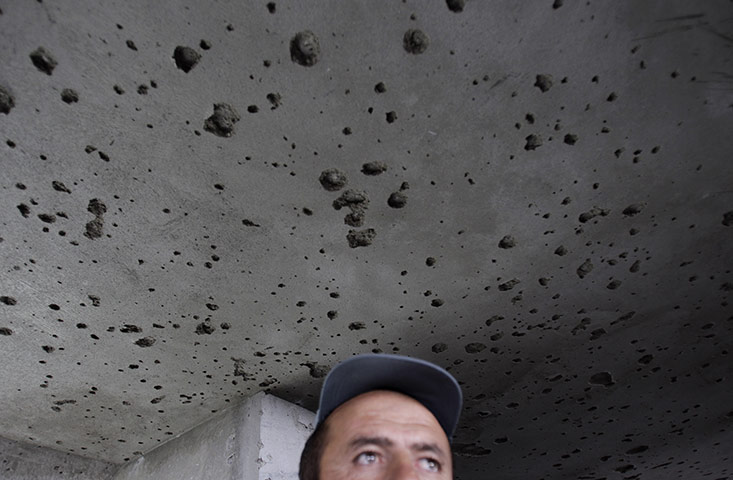 kabul seige: An Afghan police officer